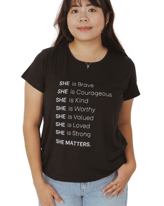 She is Tee - Simple font